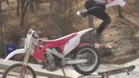 Skateboard motocross switch